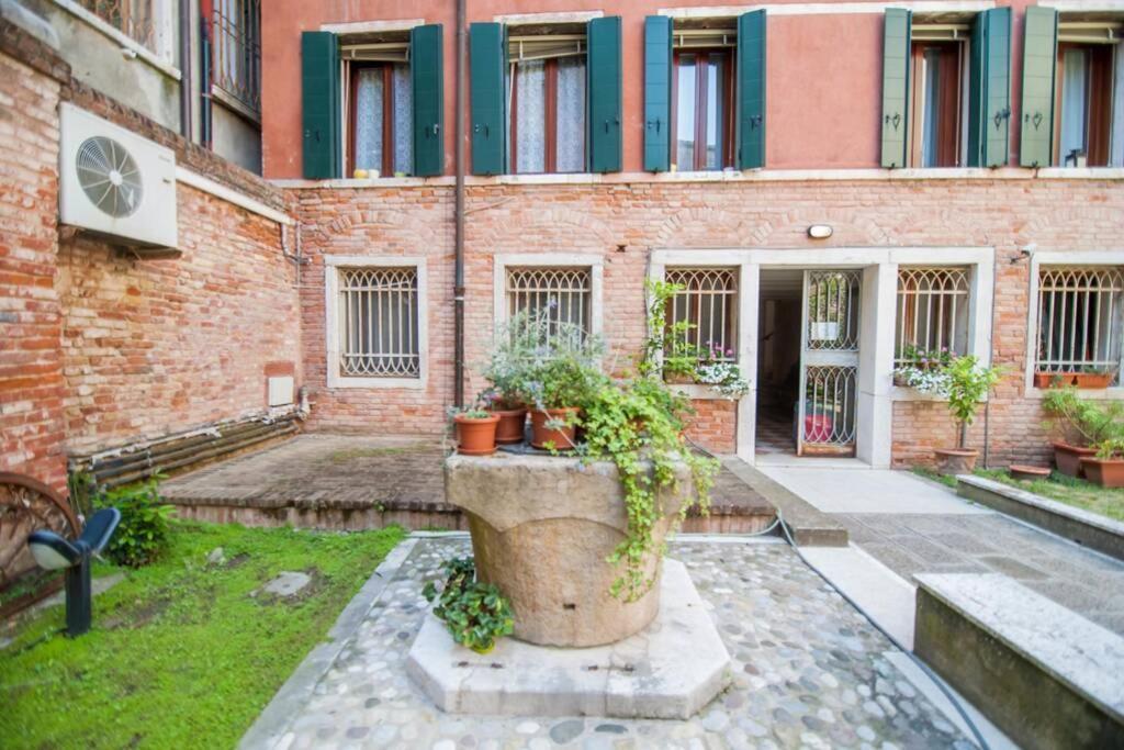 The Zen House Apartment Venesia Bagian luar foto